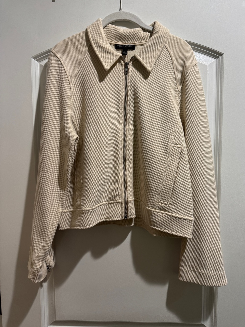 Banana Republic Cropped Cream Textured Jacket
